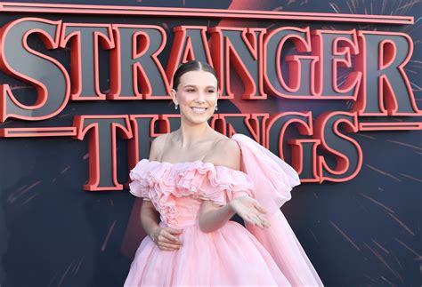 Stranger Things Season 3 Cast and Crew Red Carpet Premiere Photos ...