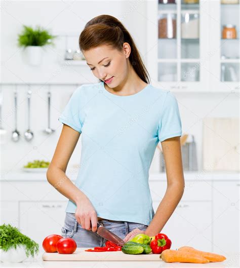 Woman cooking healthy food — Stock Photo © valuavitaly #4036128