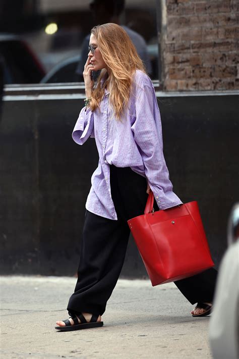 Mary Kate Olsen Street Style