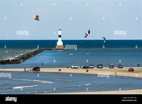 Kitesurfing, Conneaut West Breakwater Lighthouse, Lake Erie, Conneaut ...