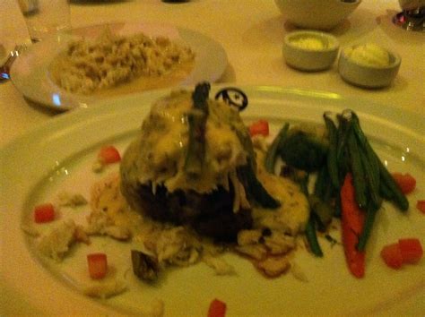 Filet Oscar.. Crab meat, asparagus and bernaisse sauce. An explosion of ...