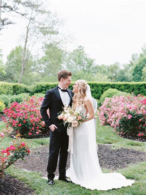 Relaxed Ohio Estate Wedding with Coral Peonies