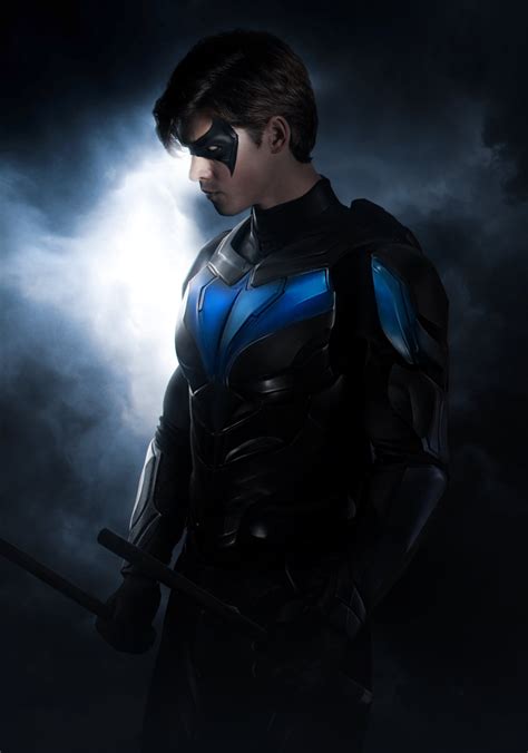 Download Brenton Thwaites Nightwing Titans On Itl.cat