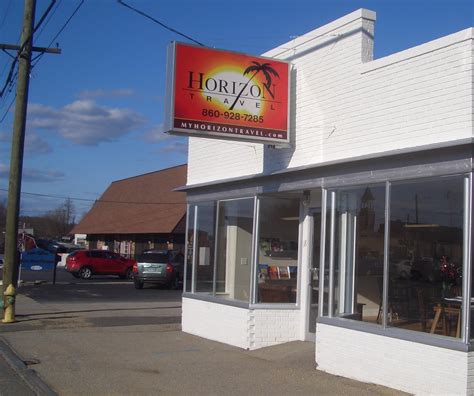 Storefront Signs - Graphics Unlimited - CT/MA/RI - SIGN DESIGNERS, FABRICATORS & INSTALLERS