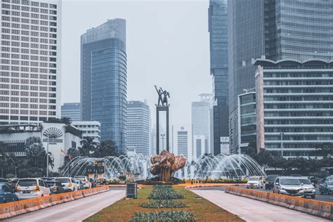 Jakarta Top Attractions - Is It Vivid