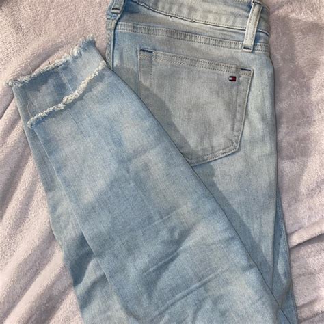 Tommy skinny jeans | women size US 6 #tommyhilfiger... - Depop