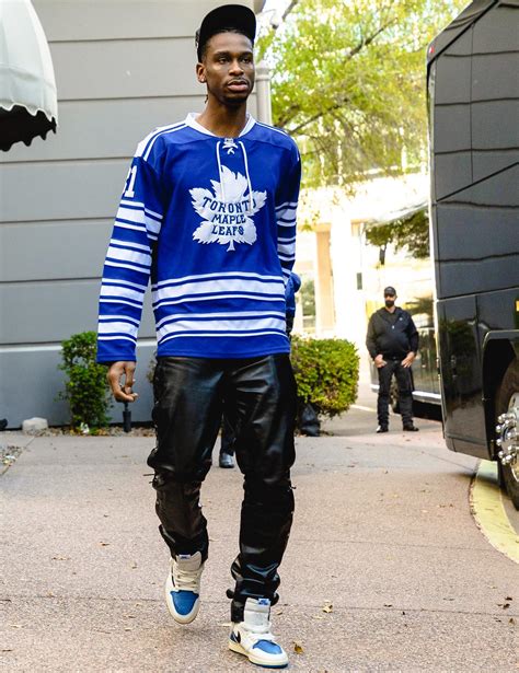 Canadian NBA all star Shai Gilgeous-Alexander reppin Leafs jersey