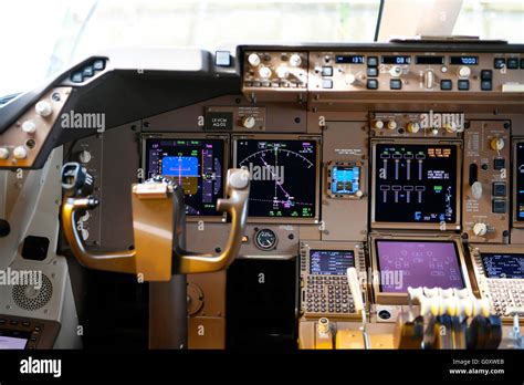 airplane, plane, aircraft, cockpit, Boeing, B 747 - 800 F, Cargo Stock Photo: 103852963 - Alamy