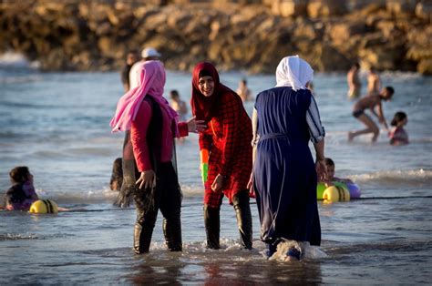 Palestinians throng Tel Aviv beaches during festival | The Times of Israel