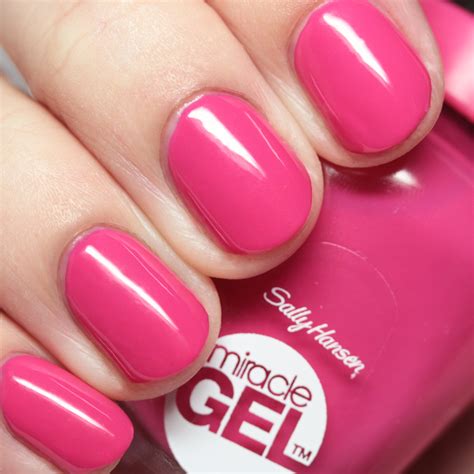 The Polished Hippy: Sally Hansen Miracle Gel #colorofthemoment Pink and Coral Swatches and Review