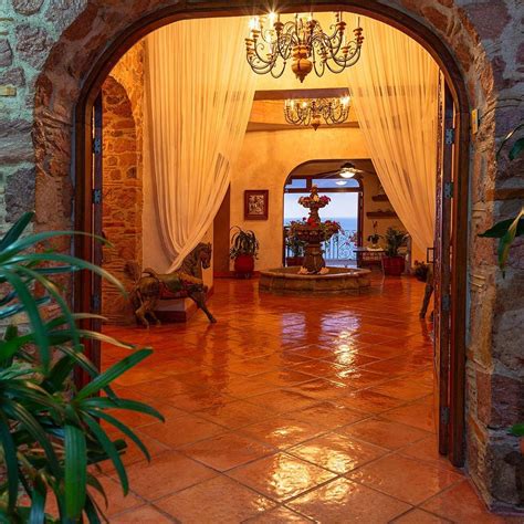 Mexican hacienda style entry | Hacienda style, Mexican hacienda, Mexican interior design