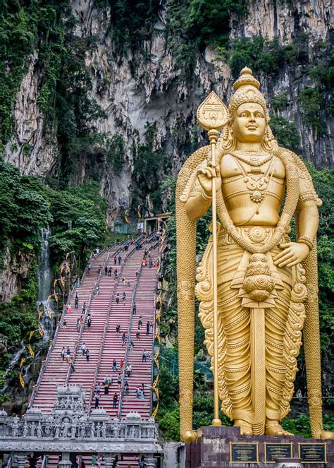 Ultimate Guide To Climbing The Batu Cave Steps In Malaysia - enSquared ...