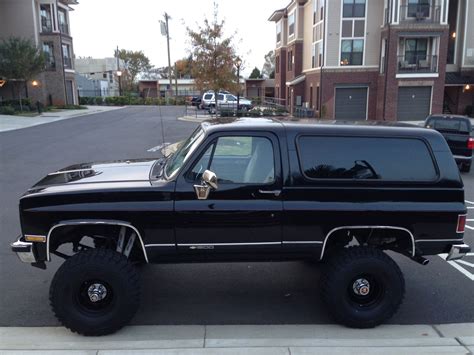 1989 K5 Blazer- Chevy 15" Rally wheels powder coated, 35x12.50, 6" Pro Comp lift. Perfect look ...