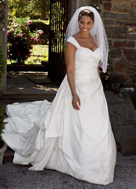 Latest Trends Of African American Wedding Dresses - Life n Fashion