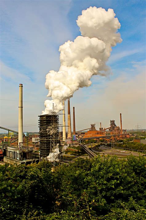 industria, contaminación, chimeneas, planta industrial, vapor, blanco ...