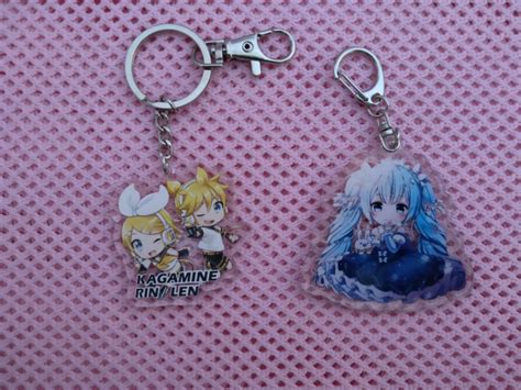 Hatsune Miku keychain, Hobbies & Toys, Collectibles & Memorabilia, Fan ...