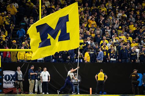 Recapping the Early Signing Period for the Michigan Wolverines’ 2023 ...