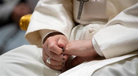 Pope Francis urges Catholics to unite through praying the rosary in May ...