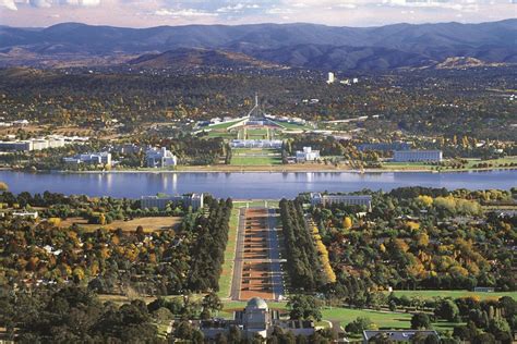 Canberra Discovery - Australia's Capital