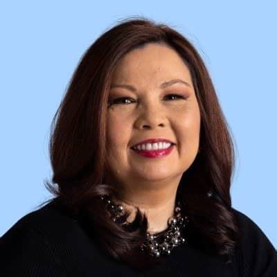 Tammy Duckworth Age, Married, Husband, Net Worth, Height, Wiki