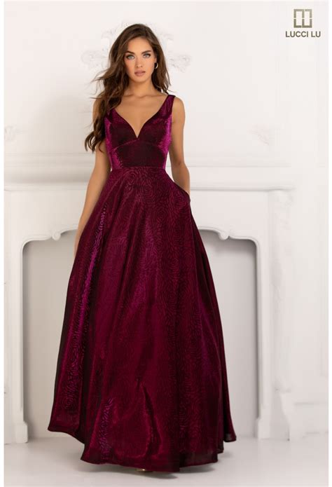 MAGENTA (With images) | Magenta dress, Dresses, Red formal dress