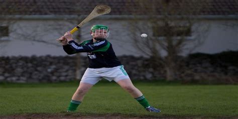 Hurling: History, Types, Objective, & Equipment - Sportsmatik