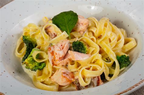 Salmon and Broccoli Pasta