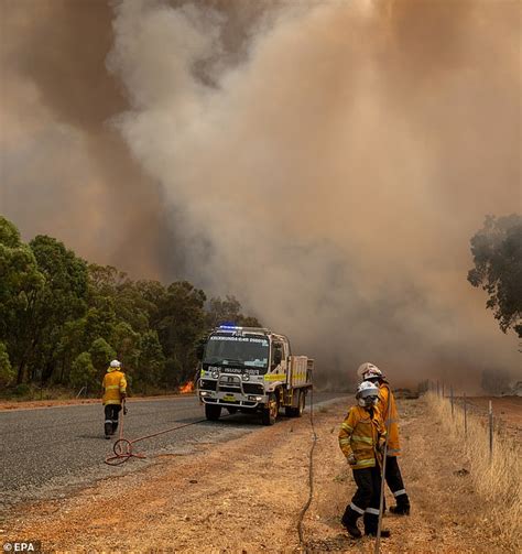 Gidgegannup Perth bushfires: Harrowing video of dream retreat burning down two weeks before ...