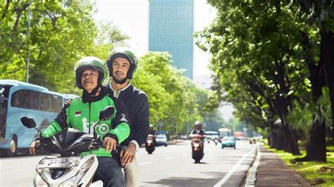 Tetap Ganteng Saat Naik Gojek, Banyak yang Ngantri Ingin jadi Driver ...