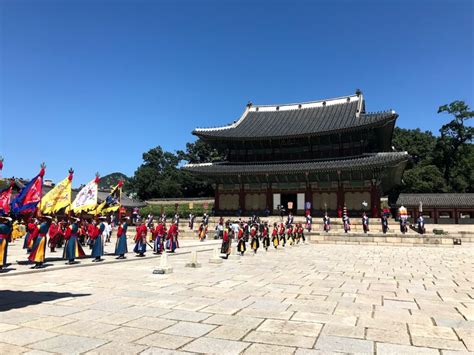 Best 10 Things to See in Changdeokgung Palace Seoul