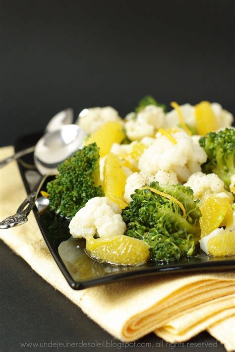 Salade de broccoli, chou-fleur et huile à l'orange - Un déjeuner de ...
