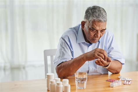 The 7 Best Vitamins for Seniors To Protect Brain, Eye, and Bone Health — Snug Safety