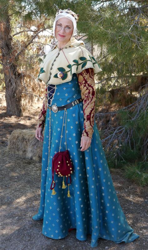 Angele Plaisance/Diane Lynn in 15th century French working class gown. The gown is Dupioni silk ...