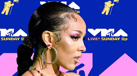 Doja Cat Wore a Long Braid to the 2020 MTV Video Music Awards | Allure