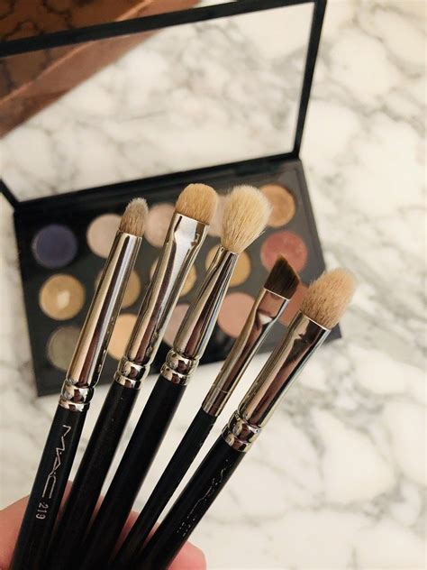 Take a tour of my MAC brush collection - We are glamerus | Mac brushes, Best mac brushes, Eye ...