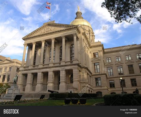 Georgia State Capitol Image & Photo (Free Trial) | Bigstock