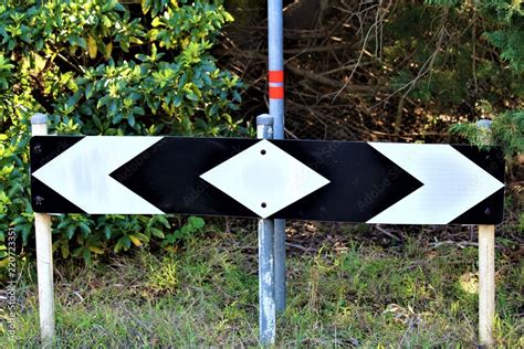 End of Road Street Sign in Australia Stock Photo | Adobe Stock