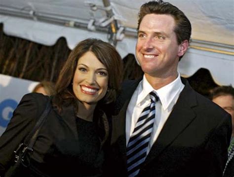 Kimberly Guilfoyle Family Photos, Husband, Son, Age, Height ...