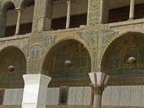 Mosaic decorations around the courtyards of the Great Mosque, Damascus ...