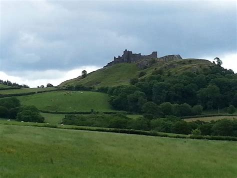 Carreg Cennen Castle | Carreg cennen castle, Castle, Views