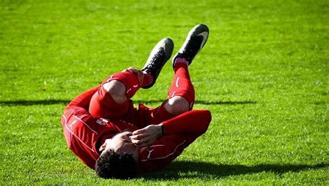 Why Are Knee Injuries So Common in Soccer?