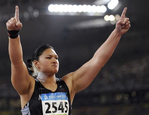 New Zealand's Vili wins women's shot put gold medal