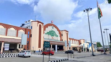 Vadodara Railway Station Gets a State-of-the-Art Upgrade; See ...