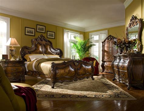 3,567 The Palais Royale Formal Bedroom Collection 12487 Rococo ...