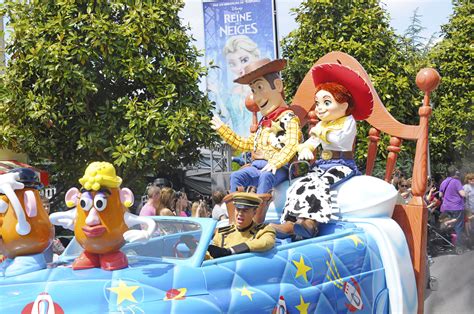 Disney Stars 'n' Cars Parade, Woody, Jessie, Toy Story, Walt Disney Studios, Disneyland Paris ...