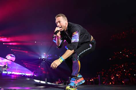 Coldplay performt „Clocks“ zum 20. Jubiläum von „Jimmy Kimmel Live“