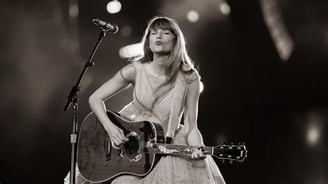 Lirik Lagu I Can Do It With a Broken Heart - Taylor Swift