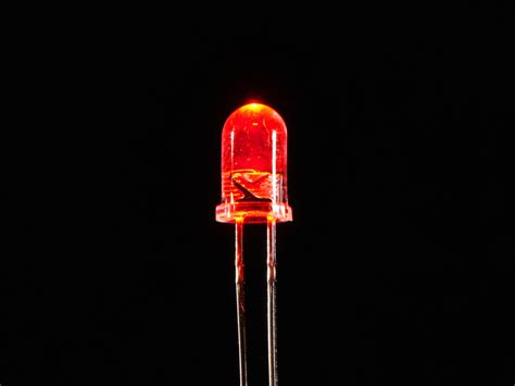 Super Bright Red 5mm LED (25 pack) ID: 297 - $8.00 : Adafruit Industries, Unique & fun DIY ...