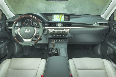 Lexus ES 350 sedan fresh off a full redesign; now roomier, with more ...