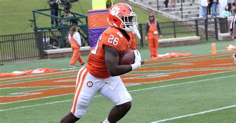 WATCH: Clemson sophomore running back Phil Mafah rips off touchdown run in scrimmage - On3